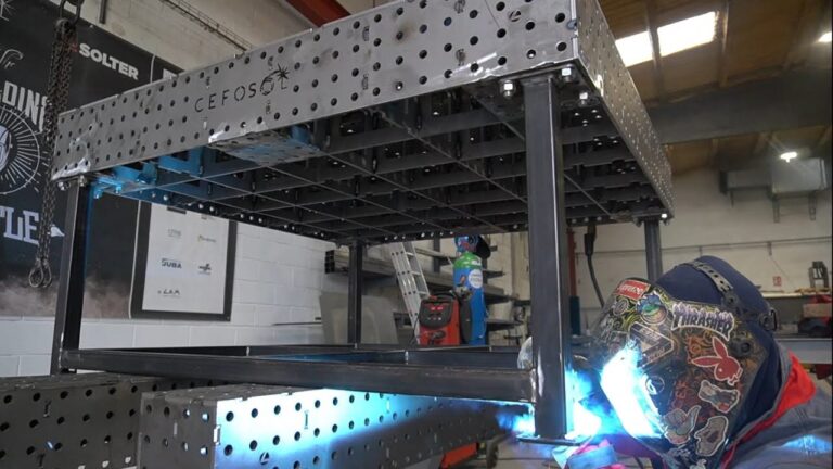 Innovación en la Mesa de Robótica: Creando el Futuro Tecnológico